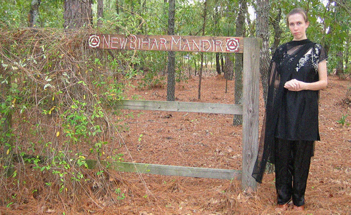 Jillian Hoy at South Carolina property where several extremist organizations were located, including the New Bahir Mindar Hindu Temple in which Hoy was a 'priests