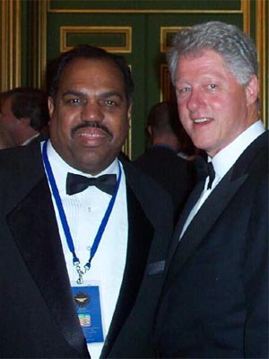 Daryl Davis with Bill Clinton